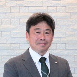 山越忠彦